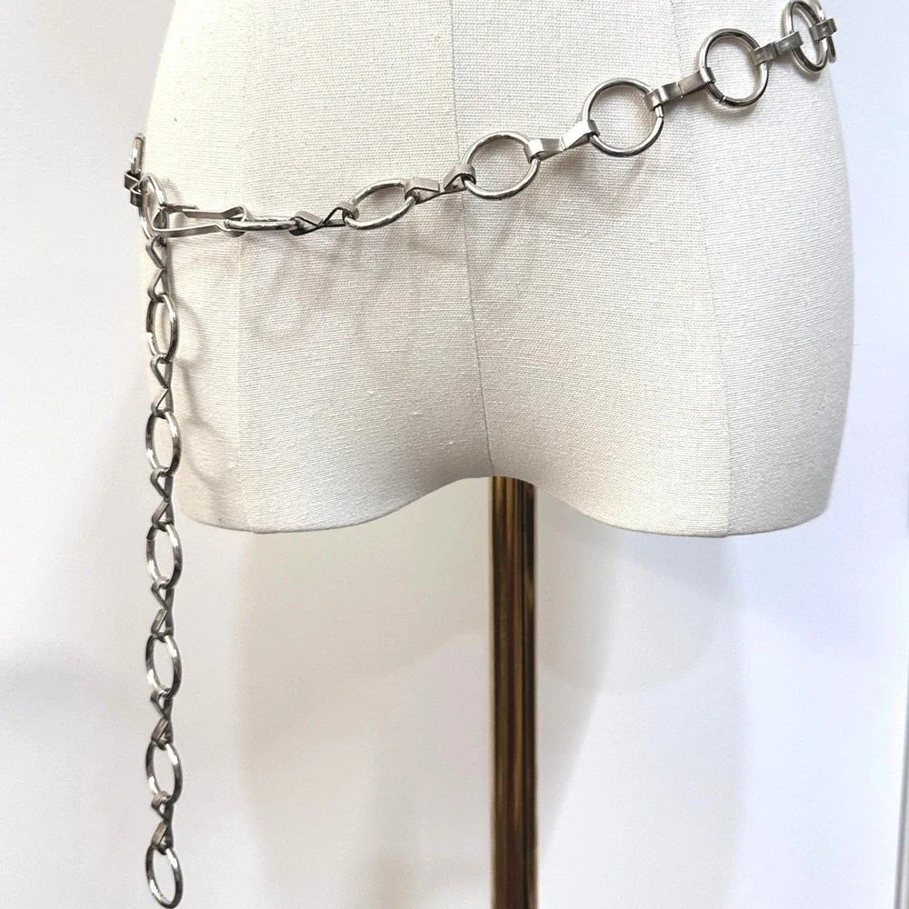 VTG 90s Y2K Silver Tone Metal O-Ring Chain Link Belt Adjustable Hook Closure 41